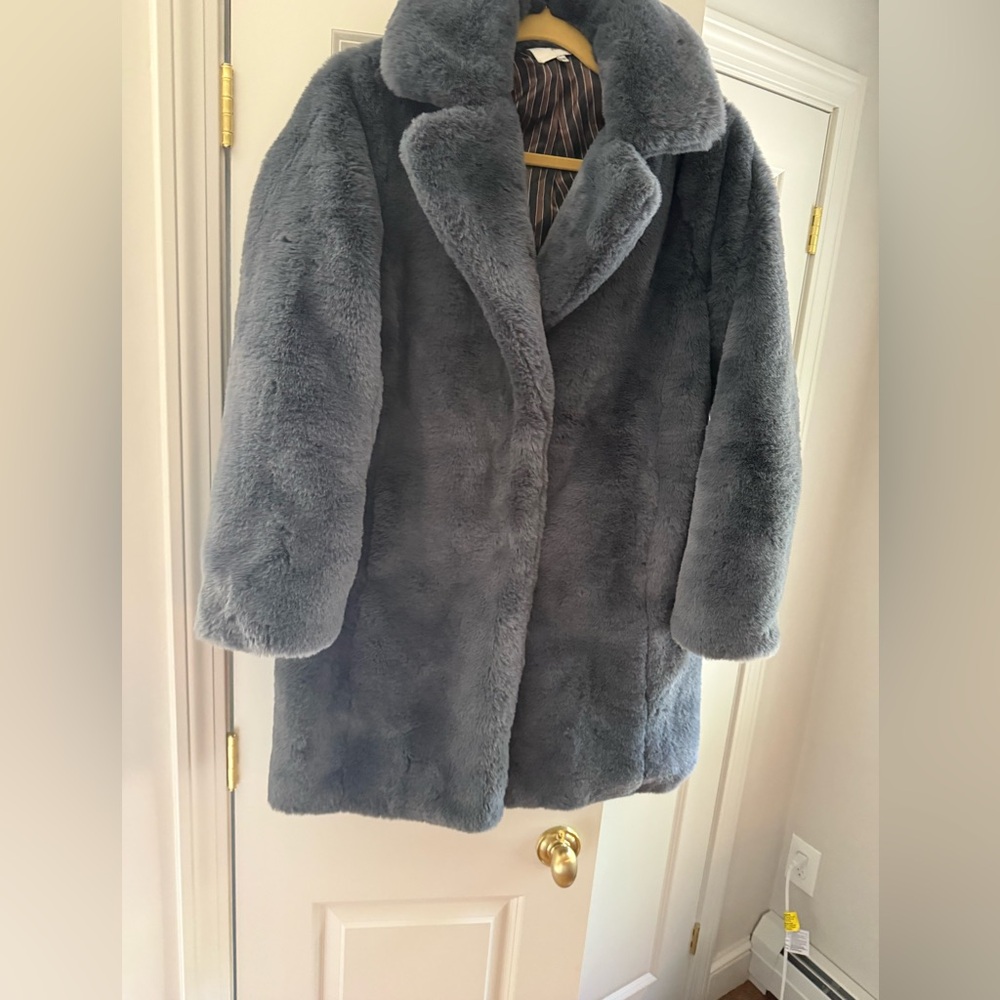 Women's Gray Faux Fur Coat